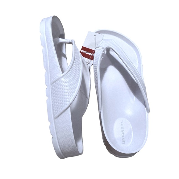 Union Bay Breezy Flip Flops - Picture 7 of 10